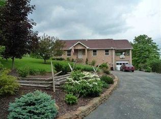 203 Mount Olive Rd, Champion, PA 15622