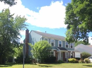 2009 Lawson Blvd, Gurnee, IL 60031