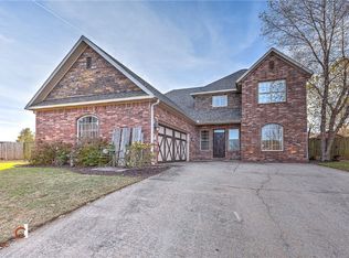 712 SW Sterling Pl, Bentonville, AR 72712