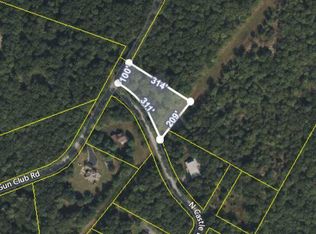 N Castle Dr, Milford, PA 18337