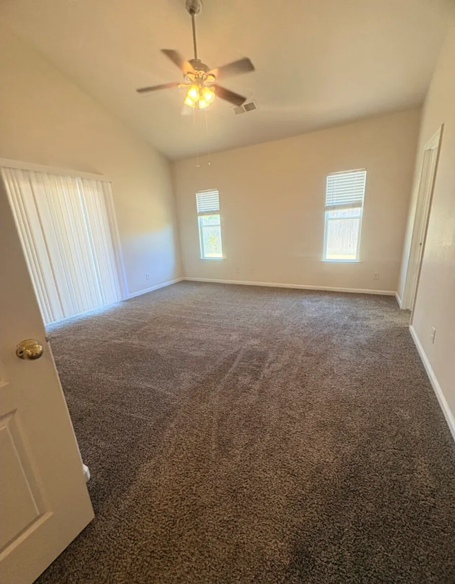 3 bed, 2.0 bath, $2,250 — Photo 4