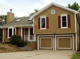 7907 Little Ln, Pleasant Valley, MO 64068