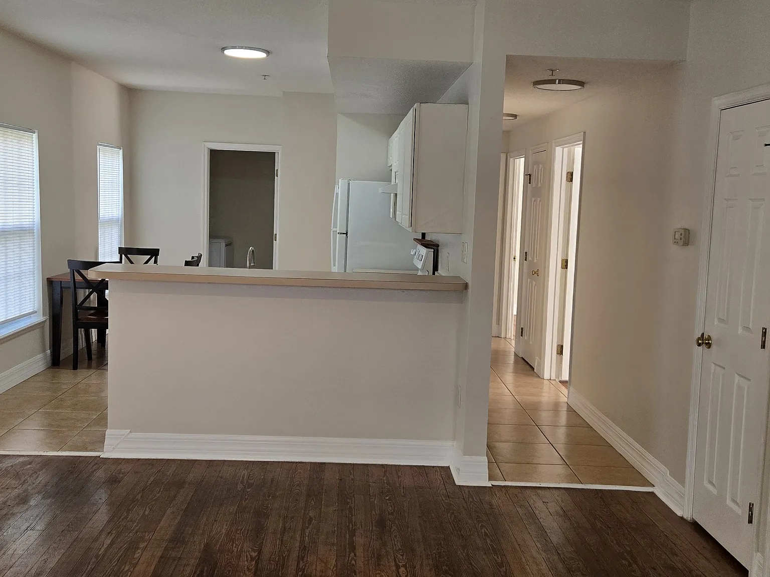 3 bed, $1,700 — Photo 2