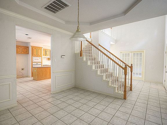 5th image of 5714 Kensington Dr