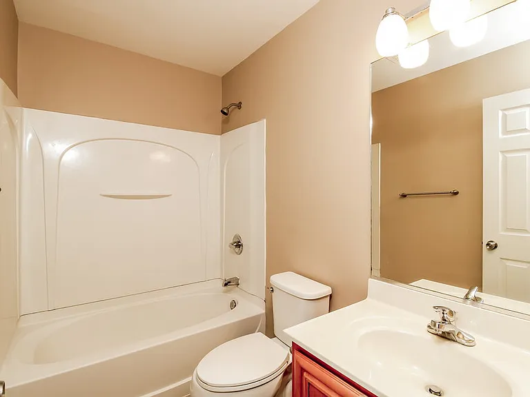 4014 Mountainridge Dr — Photo 16