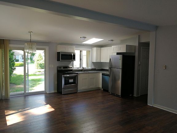 kitchen/living room_1