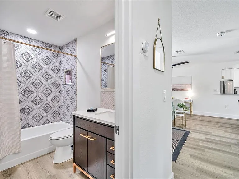 2310 Mary Sue St — Photo 23