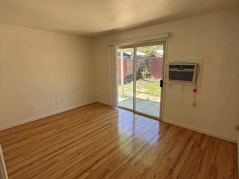511 Fir St — Photo 29