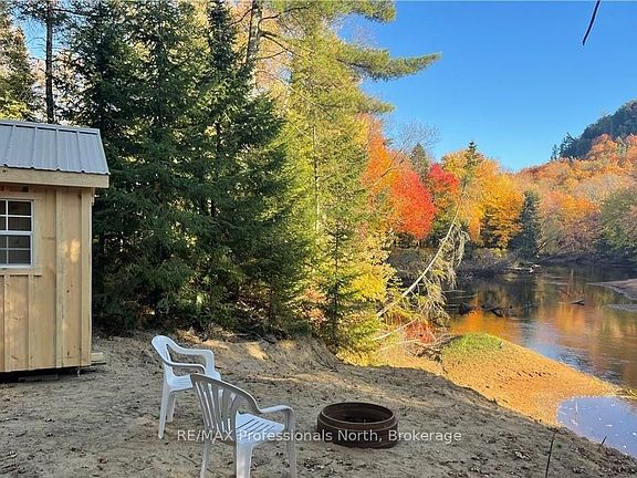 4th image of 304 Old North Rd