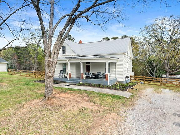 5th image of 2935 Fork Rd