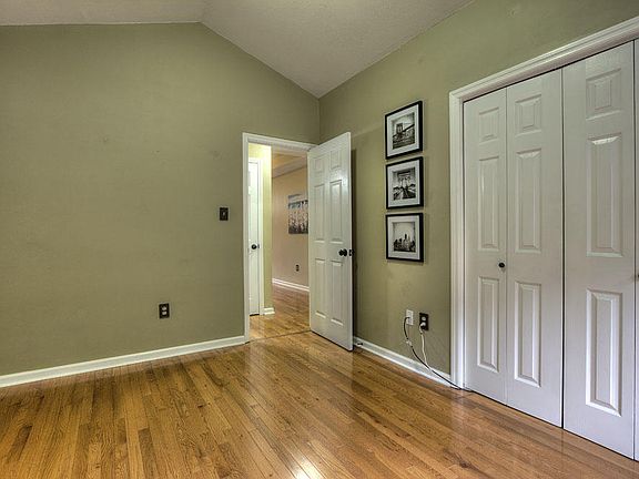 3rd image of 8836 Lennox View Way