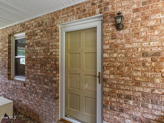 5th image of 3672 Marlboro Court
