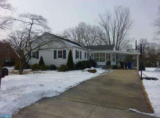511 Lakeview Dr, Swedesboro, NJ 08085