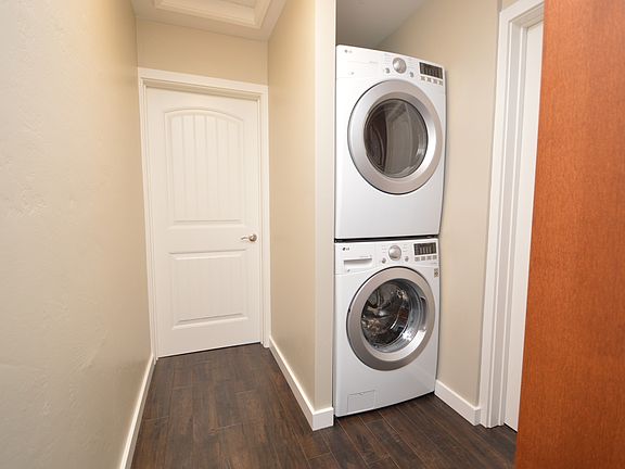 5th image of 4733 Utah St APT 7