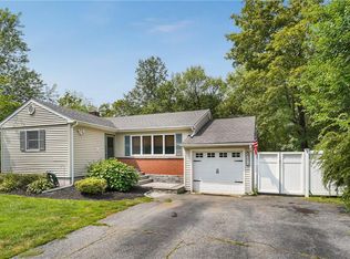 2873 Heathercrest Dr, Yorktown Heights, NY 10598