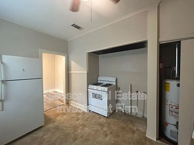 3802 Baltimore Ave — Photo 4
