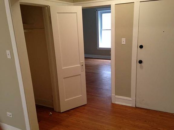 2nd image of 1625 W Farwell Ave APT 2N