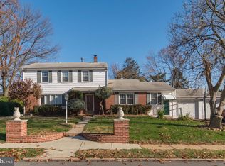 127 Dewey Rd, Cheltenham, PA 19012