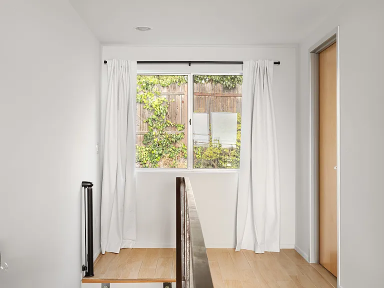 3033 India St #8 — Photo 46