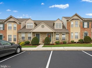1240 Cobblestone Ln, Lancaster, PA 17601