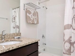 2504 N Clark St #506, Chicago, IL 60614