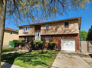 35 Mulford Pl, Hempstead, NY 11550