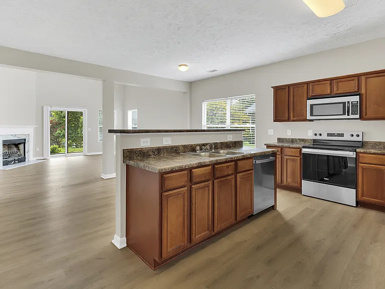 7336 Autumn Crossing Way — Photo 13