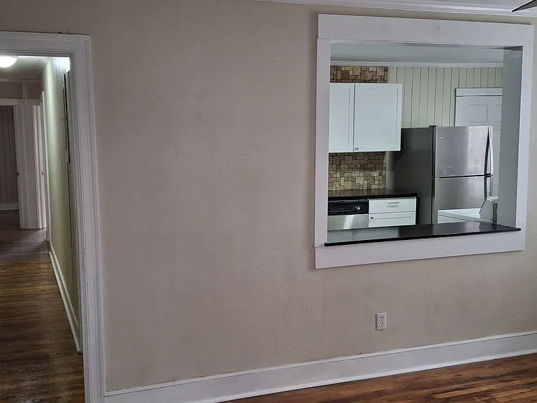 306 Maplewood Ave NE #A — Photo 7