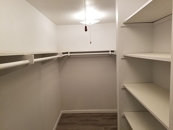 2nd image of 2727 Morena Blvd Unit 106