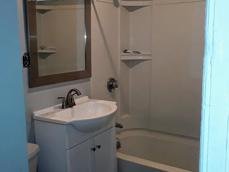 3-107-109 Endicott St #3 — Photo 13