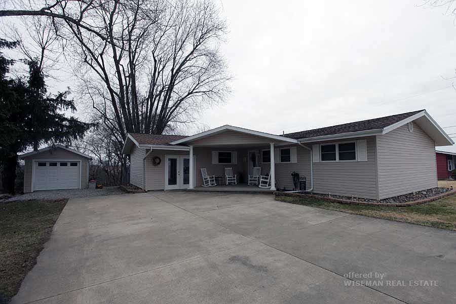 1st image of 47 Adelaide Dr