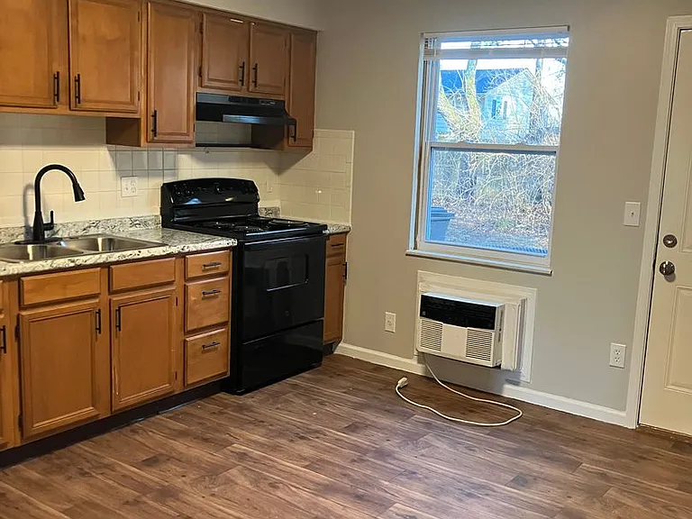 1200 Bunker Hill Ct #D — Photo 3