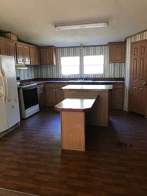 2nd image of 1107 Watford Dr