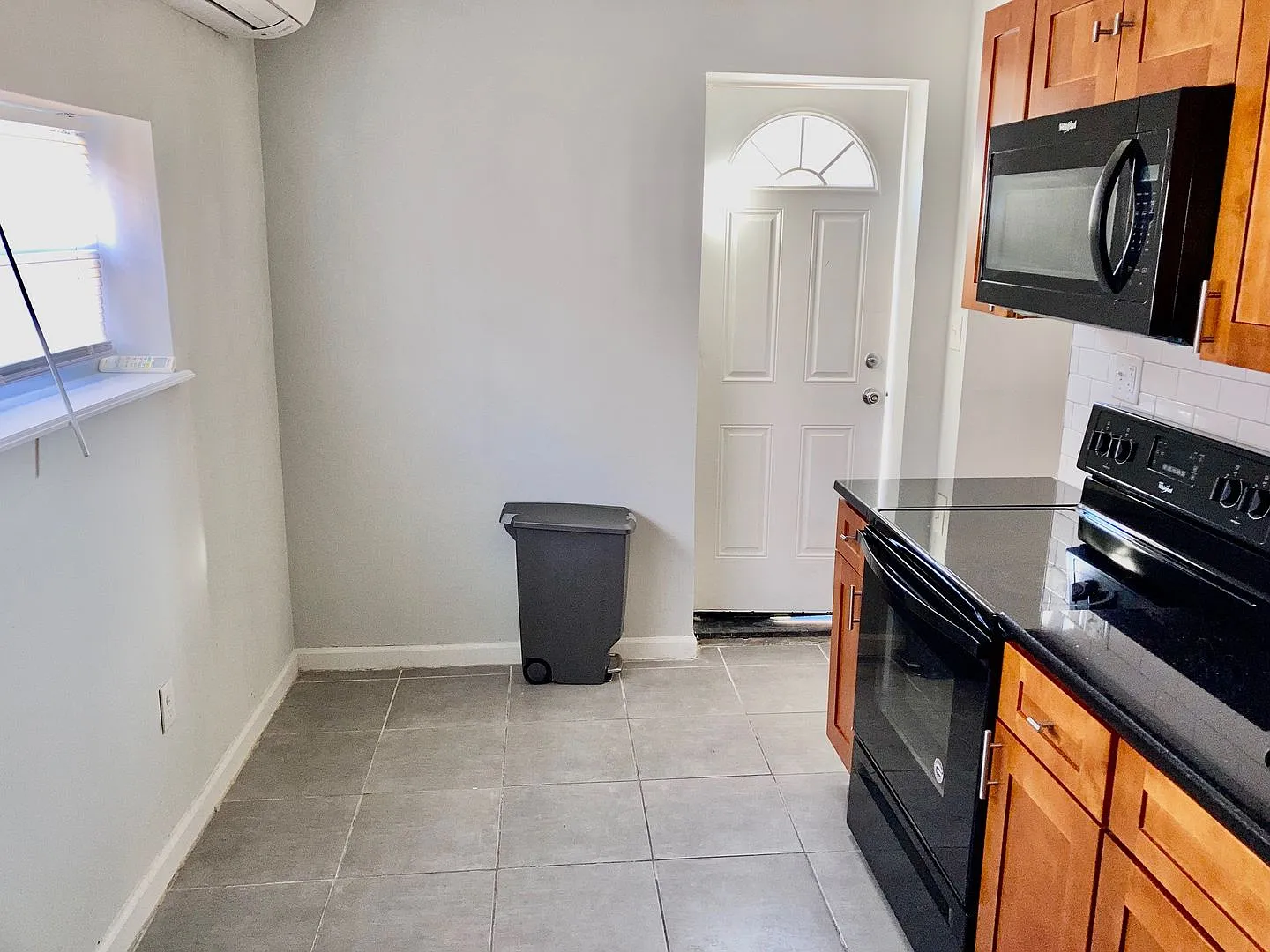 5301 Catharine Street — Photo 3