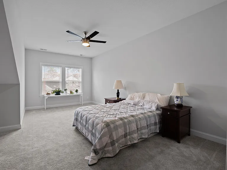 4260 Longleaf Pl — Photo 28