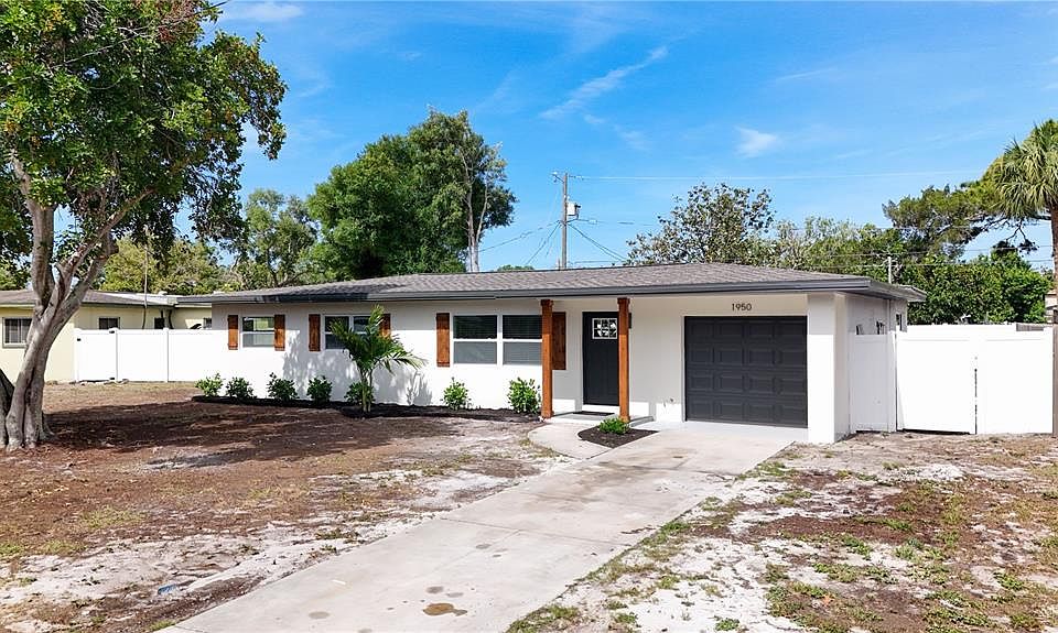 1st image of 1950 75TH STREET N