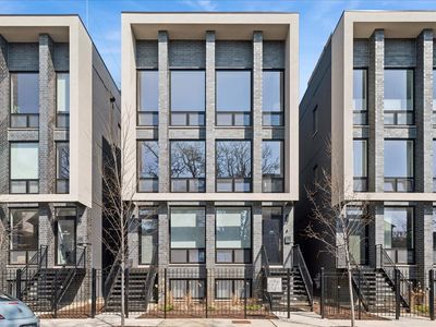 3018 W Lyndale St #2, Chicago, IL, 60647
