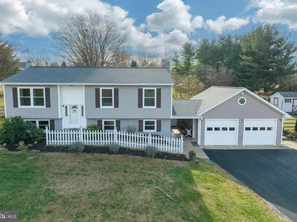 184 Monacy Rd, Coatesville, PA 19320