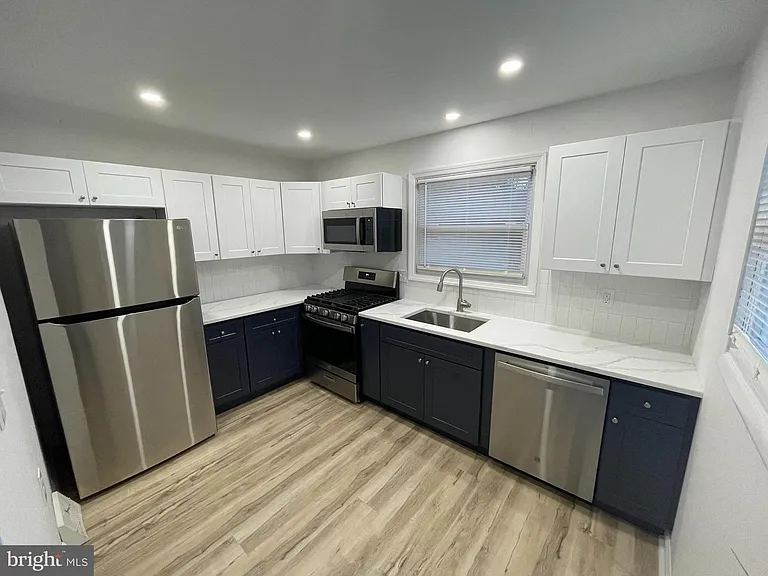 105 Breslin Ave — Photo 5