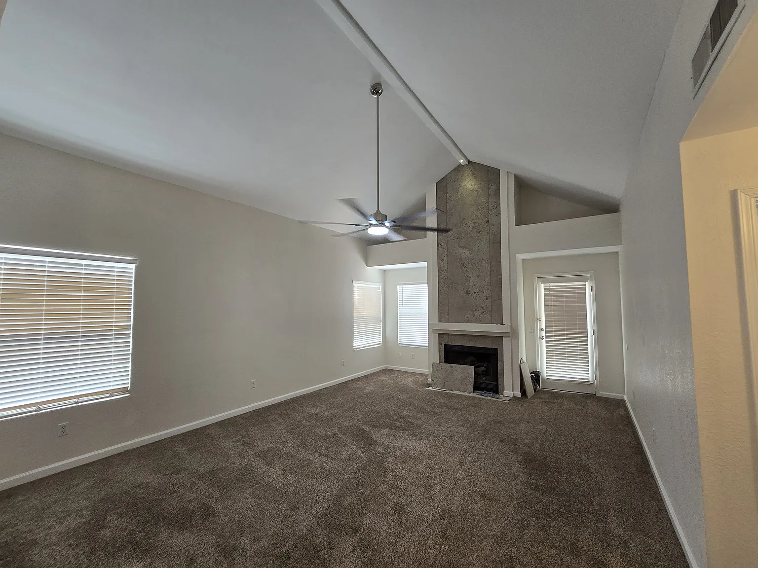 2 bed, 1441 sqft, $1,800 — Photo 3