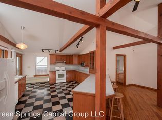 1 S Park St #8041798, Cambridge, NY 12816