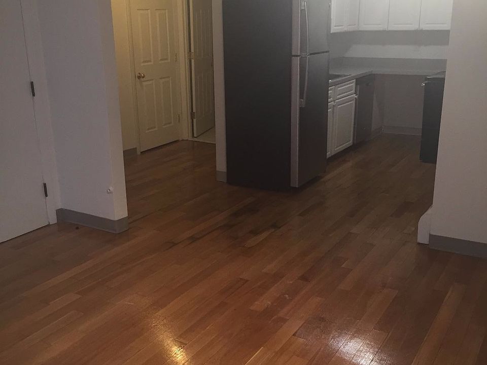 2nd image of 16 Anderson St APT 01