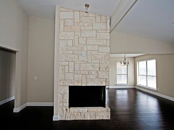 4th image of 1618 Brighton Dr