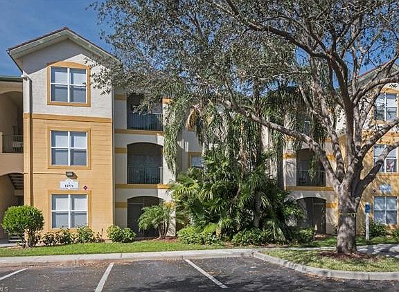 5th image of 11571 Villa Grand APT 613
