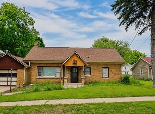 828 2nd Ave, Aurora, IL 60505