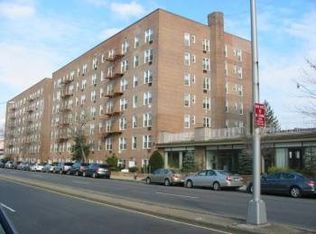 390 Nostrand Ave APT 4E, Brooklyn, NY 11216