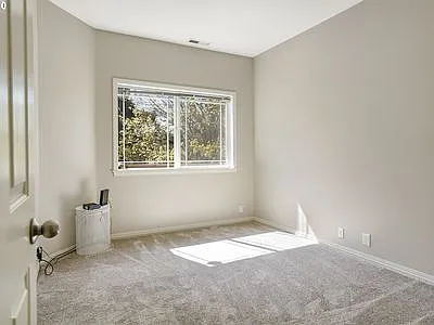 2073 Browning Ave S — Photo 20