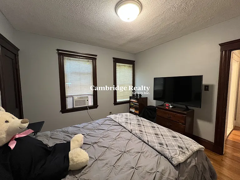 27 Willard St — Photo 10