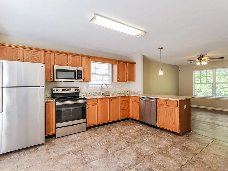 9407 Brown Austin Rd — Photo 5