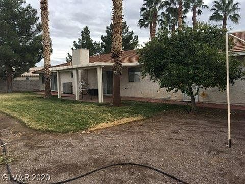 4th image of 120 W Longacres Dr